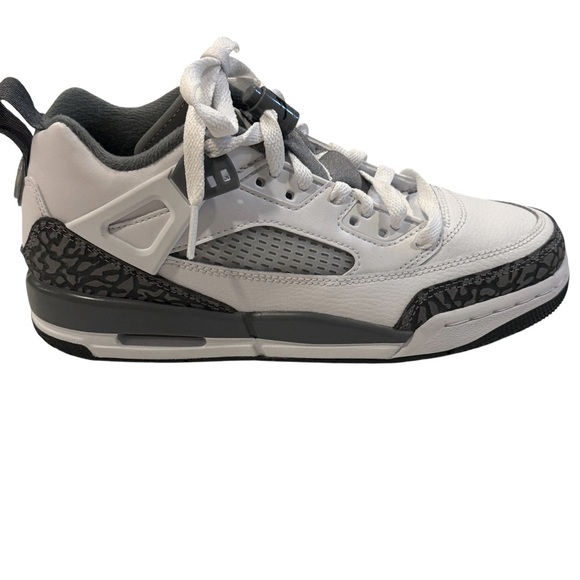 JORDEN’S Brand New White and Gray Nike Kids Sneakers- Size 4.5 Boys - Picture 6 of 9